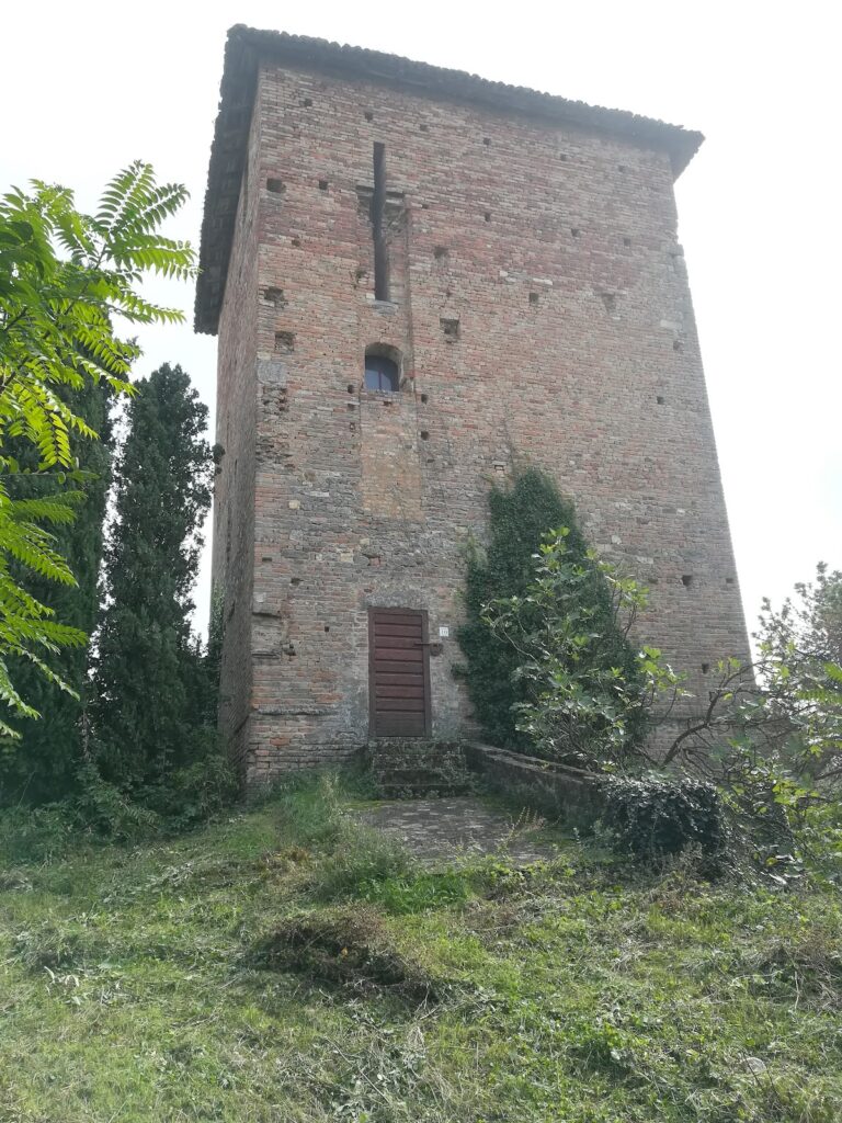 Castle of Costamezzana: A Medieval Fortress in Italy 2 Castle of Costamezzana