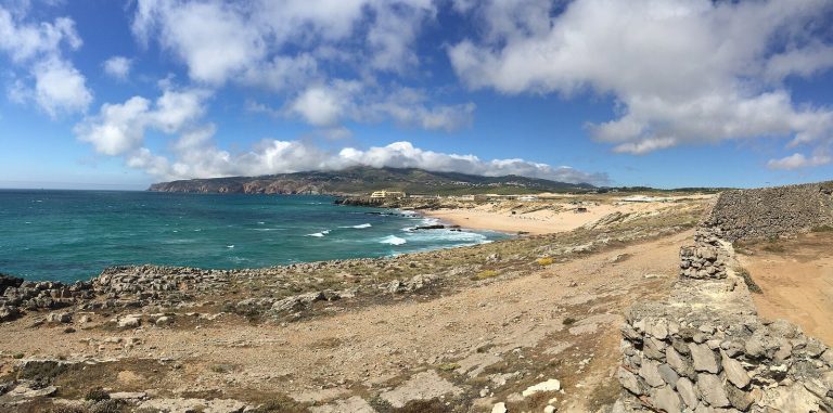 Fort of Cresmina: A Coastal Military Fortification in Portugal