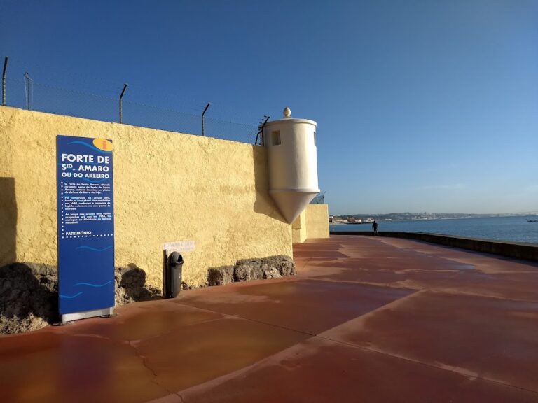 Forte de Santo Amaro: A Portuguese Bastion Fort on the Tagus