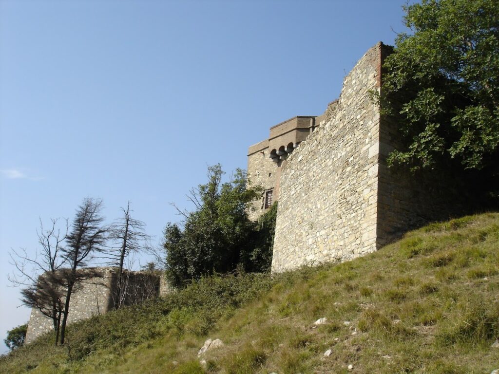 Forte Puin: A Nineteenth-Century Fort in Genoa, Italy 3 Forte Puin