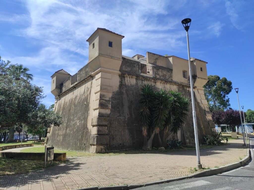 Fortino di Albenga: A Genoese Coastal Defensive Fort in Italy 1 Fortino di Albenga