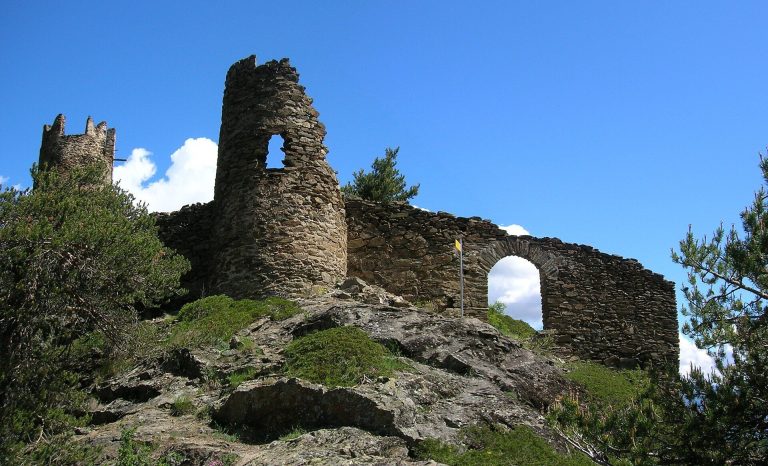 Montmayeur Castle: Medieval Fortress in the Aosta Valley