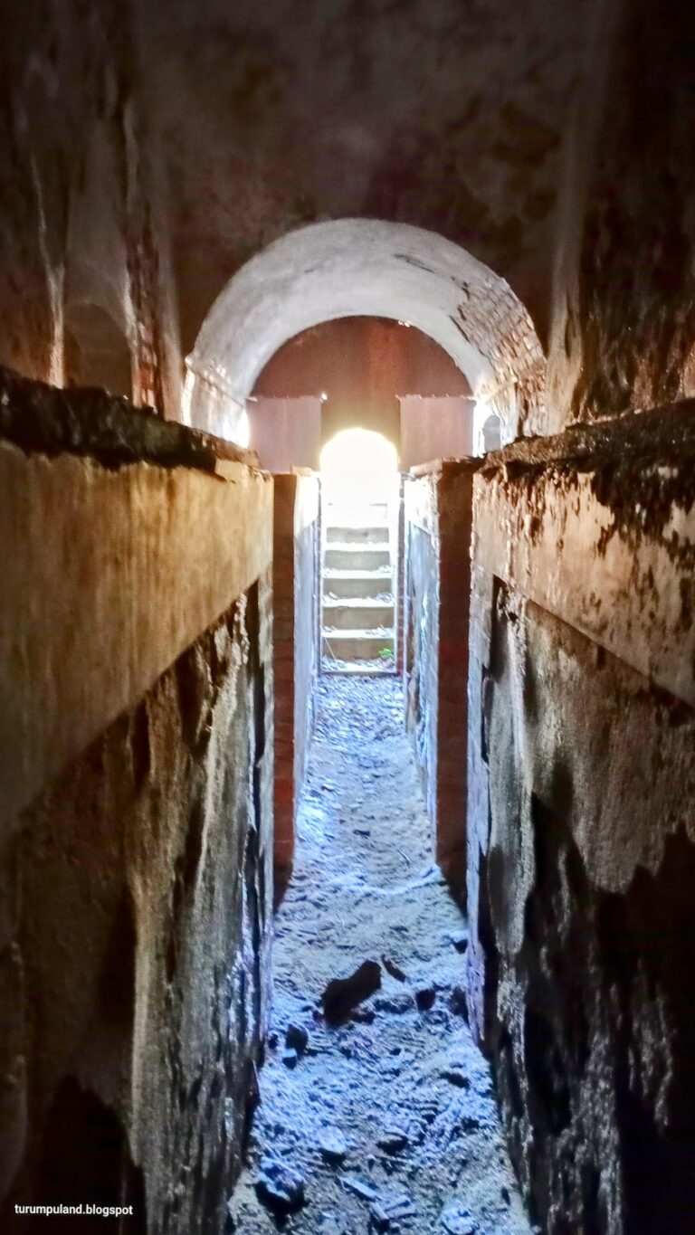 Forte Madonna del Monte: A Coastal Artillery Battery in Savona