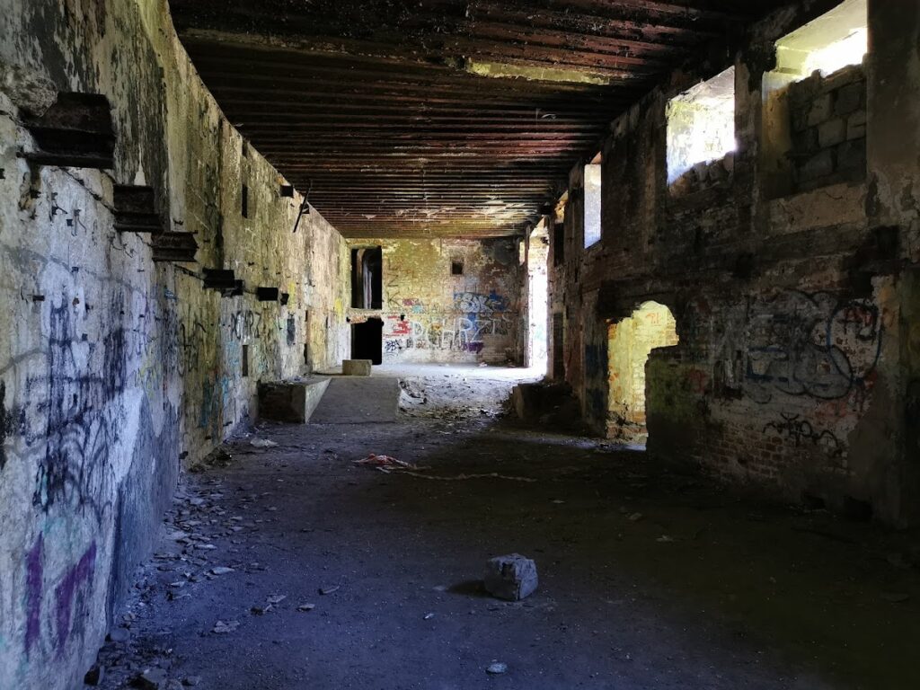 Fort 50a “Lasówka”: An Interfield Armored Fort in Kraków 2 Fort 50a "Lasówka"