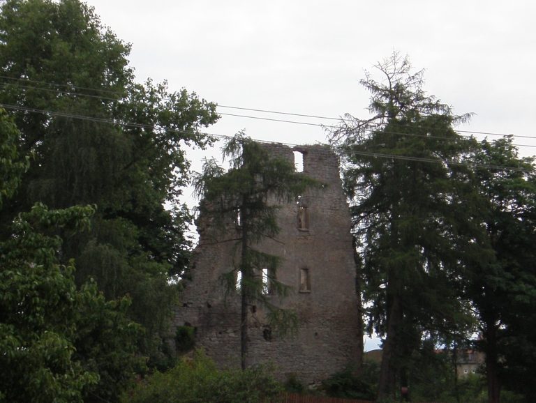 Starý Rybník Castle: A Medieval Castle Ruin in Czechia
