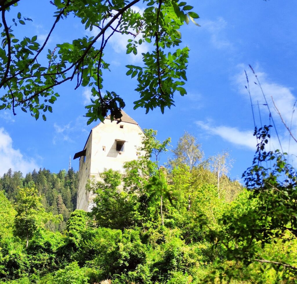Jaufenburg: A Medieval Hilltop Castle in Italy 2 Jaufenburg