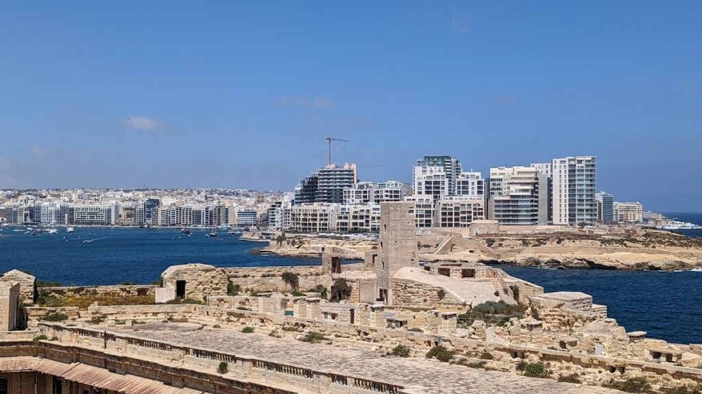 Fort Tigné: An Early Polygonal Harbour Defence in Malta 3 Fort Tigné