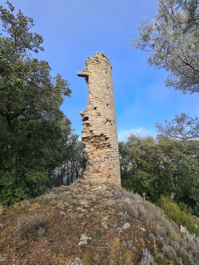 Castell de Montmajor: A Medieval Watchtower in Spain