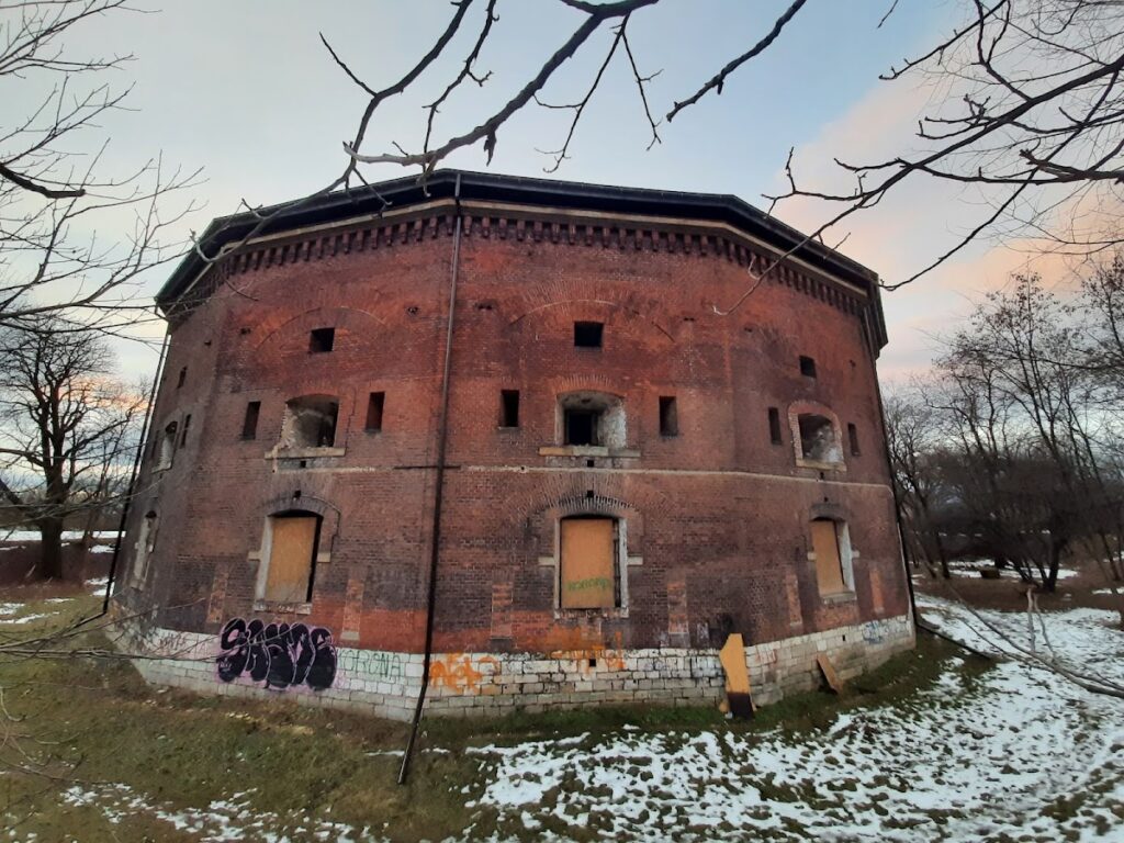 Fort 31 “Benedykt”: A Fortified Artillery Tower in Kraków 2 Fort 31 "Benedykt"