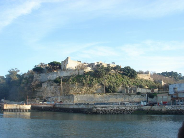 Fort of São Sebastião de Caparica: A Tagus Estuary Defence Fortress