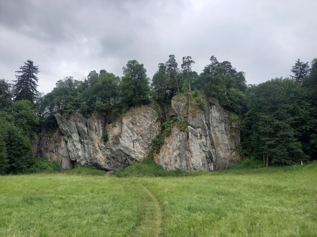 Holštejn Castle: A Medieval Hilltop Castle in Czechia 1 Holštejn Castle
