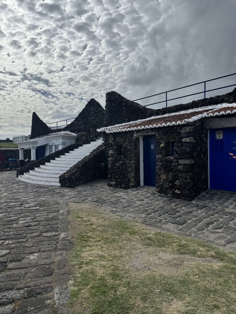 Fort of Negrito: A Sixteenth-Century Coastal Defense Fort in Portugal 2 Fort of Negrito