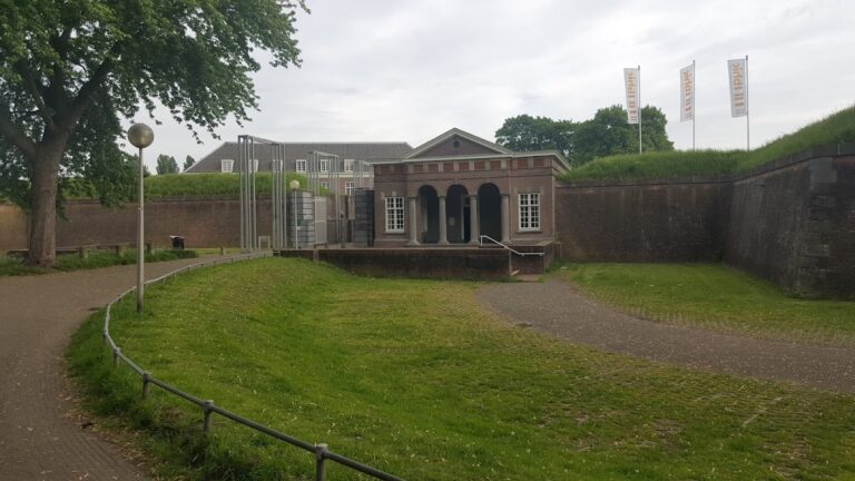 s-Hertogenbosch Citadel: A Dutch Republic Fortress in the Netherlands