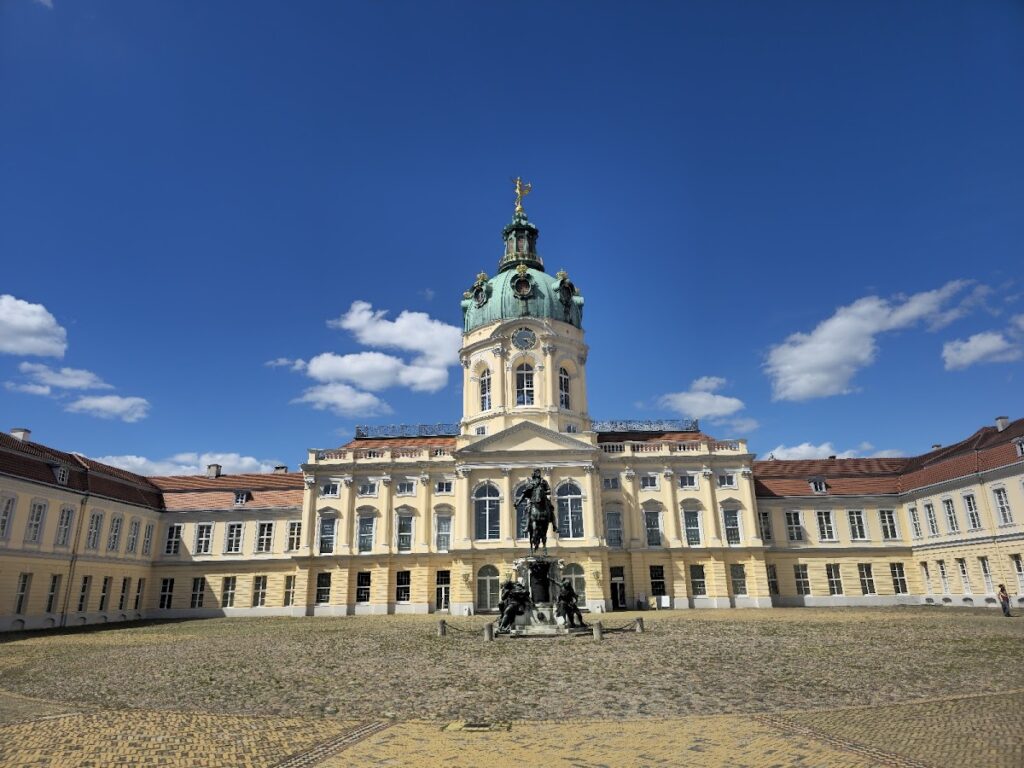 Charlottenburg Palace: Prussian Royal Residence and Ceremonial Complex 1 Charlottenburg Palace