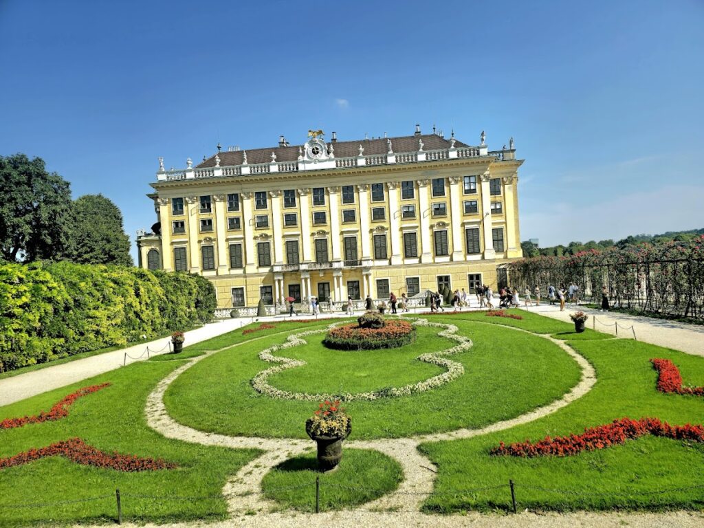 Schönbrunn Palace: Habsburg Summer Residence in Austria 2 Schönbrunn Palace