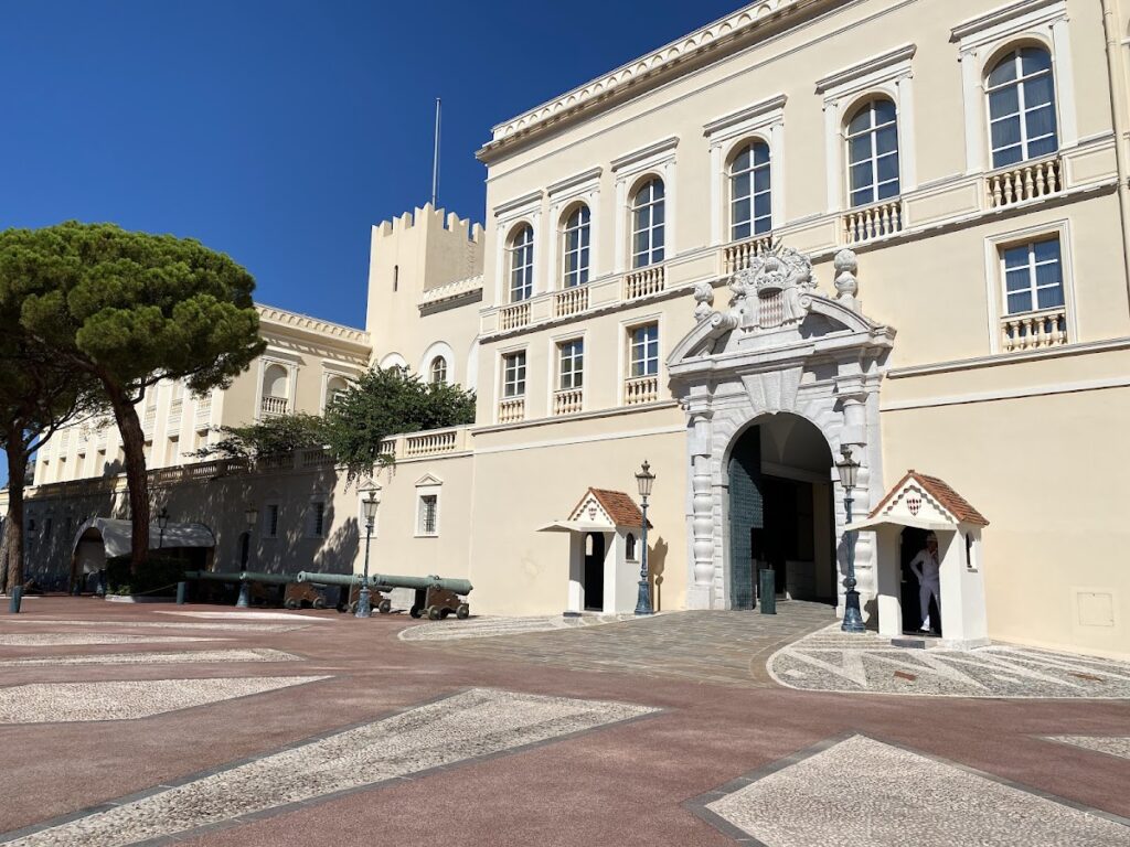 Prince’s Palace of Monaco: From Genoese Fortress to Princely Residence 2 Prince's Palace of Monaco