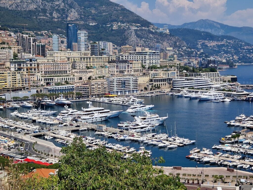 Prince’s Palace of Monaco: From Genoese Fortress to Princely Residence 3 Prince's Palace of Monaco