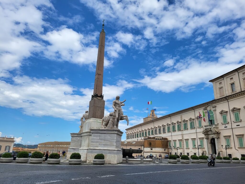 Quirinal Palace: Papal, Royal, and Presidential Residence in Rome 2 Quirinal Palace