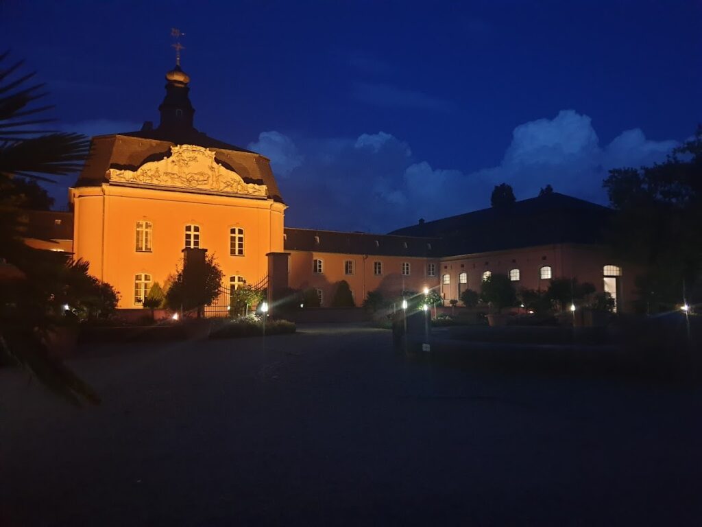 Schloss Wickrath: A Baroque Castle and Horse-Breeding Centre in Germany 3 Schloss Wickrath