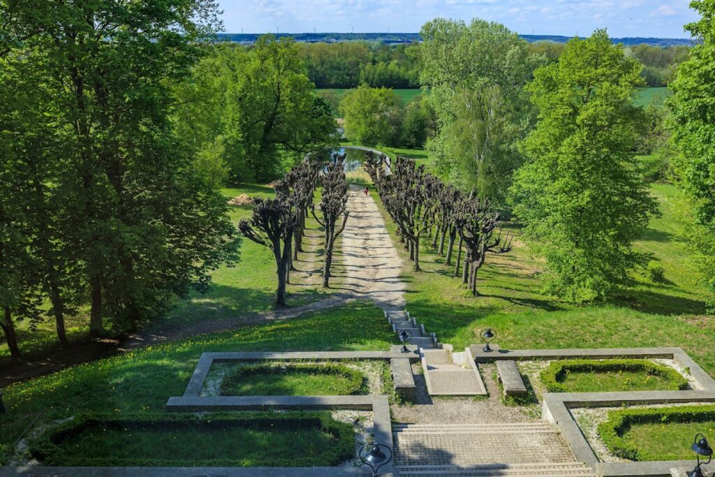 Old Palace in Ostromecko: A Baroque Residence in Poland 2 Old Palace in Ostromecko