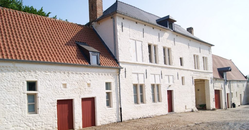 Hougoumont: A Fortified Manor and Farm at Waterloo 1 Hougoumont