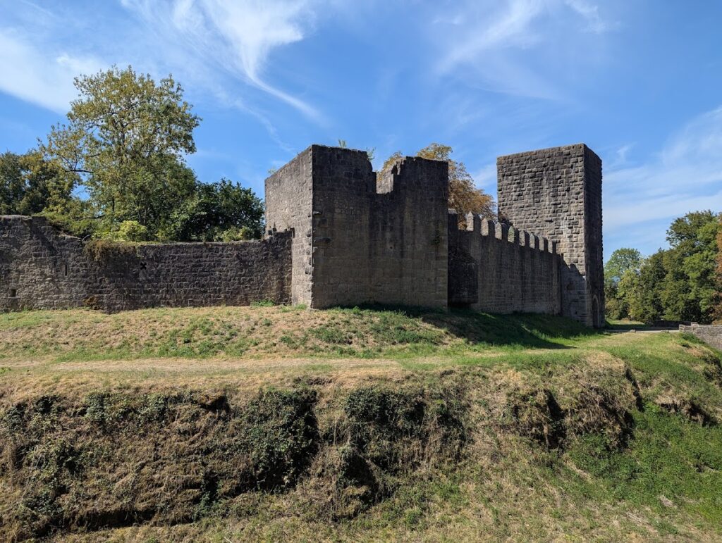 Salzburg Castle: A Medieval Ganerbenburg in Germany 3 Burganlage