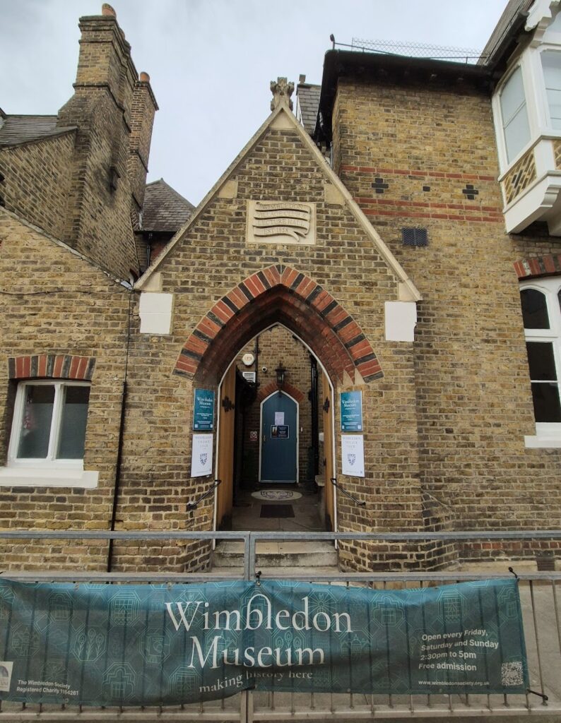 Wimbledon Manor House: A Succession of Historic Residences in London 2 Wimbledon Manor House