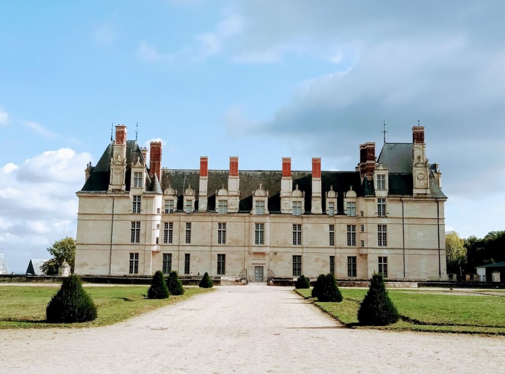 Château d'Écouen: A French Renaissance Princely Residence and Museum 1 Château d'Écouen