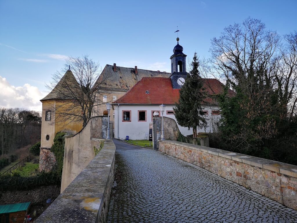 Schloss Mutzschen: A Baroque Castle Complex in Saxony 1 Schloss Mutzschen