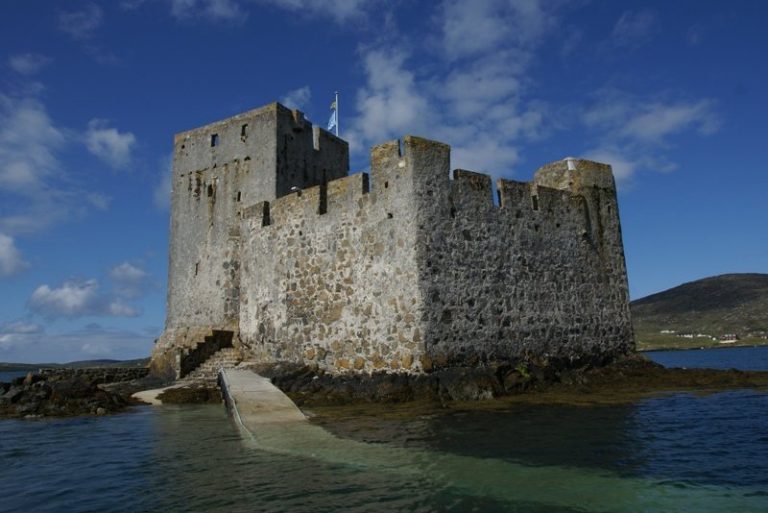 Kisimul Castle: The Fortified Seat of Clan MacNeil