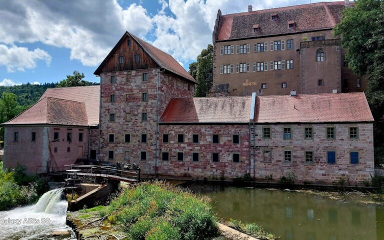 Schloss Aschach: A Medieval Castle and Museum Complex in Germany