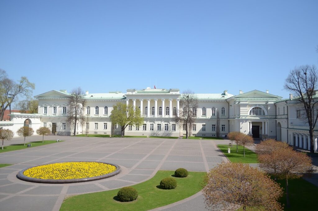 Presidential Palace of Lithuania: The President’s Residence and Workplace in Vilnius 2 Presidential Palace of Lithuania