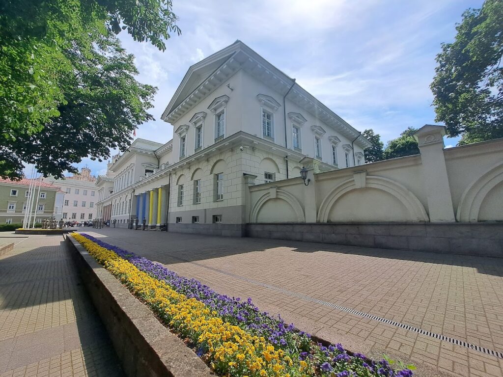 Presidential Palace of Lithuania: The President’s Residence and Workplace in Vilnius 3 Presidential Palace of Lithuania
