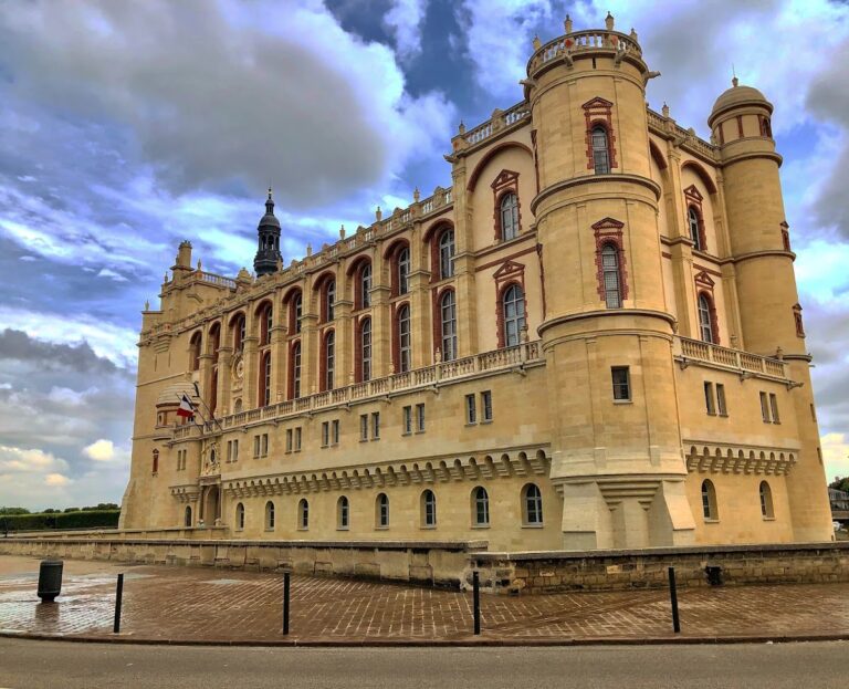 Château de Saint-Germain-en-Laye: Royal Residence and National Archaeology Museum