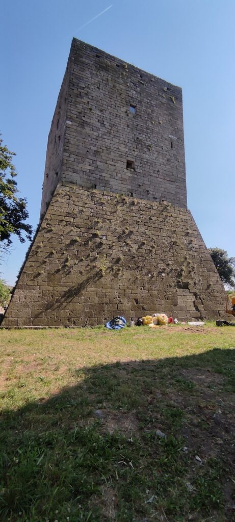 Rocca di Monselice: A Medieval Fortress Complex in Italy 1 Rocca di Monselice