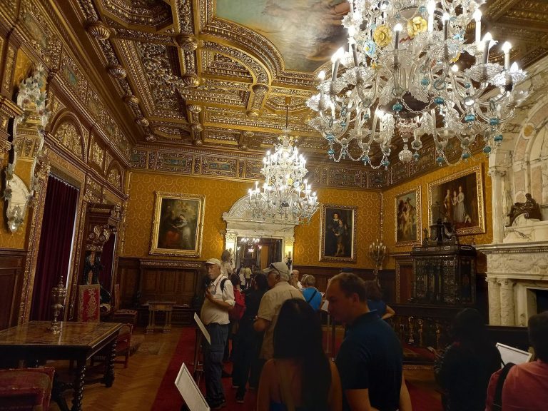 Peleș Castle: Romania’s Neo-Renaissance Royal Palace