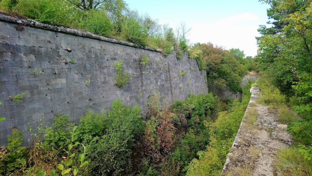 Fort of Bregille: Besançon’s Nineteenth-Century Military Fortification 3 Fort of Bregille