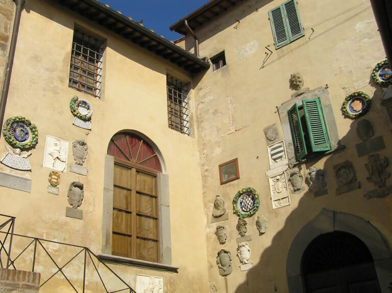 Palazzo Pretorio: Medieval Palace and Vicariate Court in Vicopisano, Italy