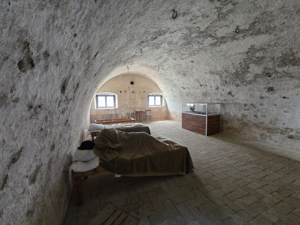 Rocca d'Anfo: A Historic Fortified Military Complex in Italy 2 Rocca d'Anfo