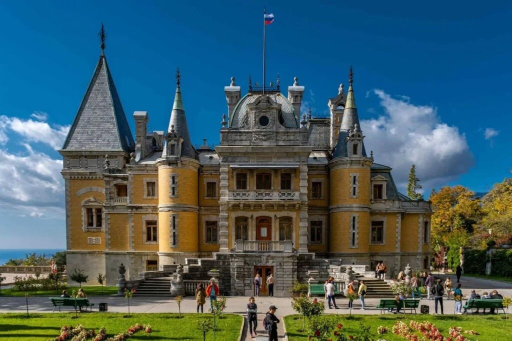 Massandra Palace: An Imperial Retreat on Crimea’s Southern Coast 1 Massandra Palace