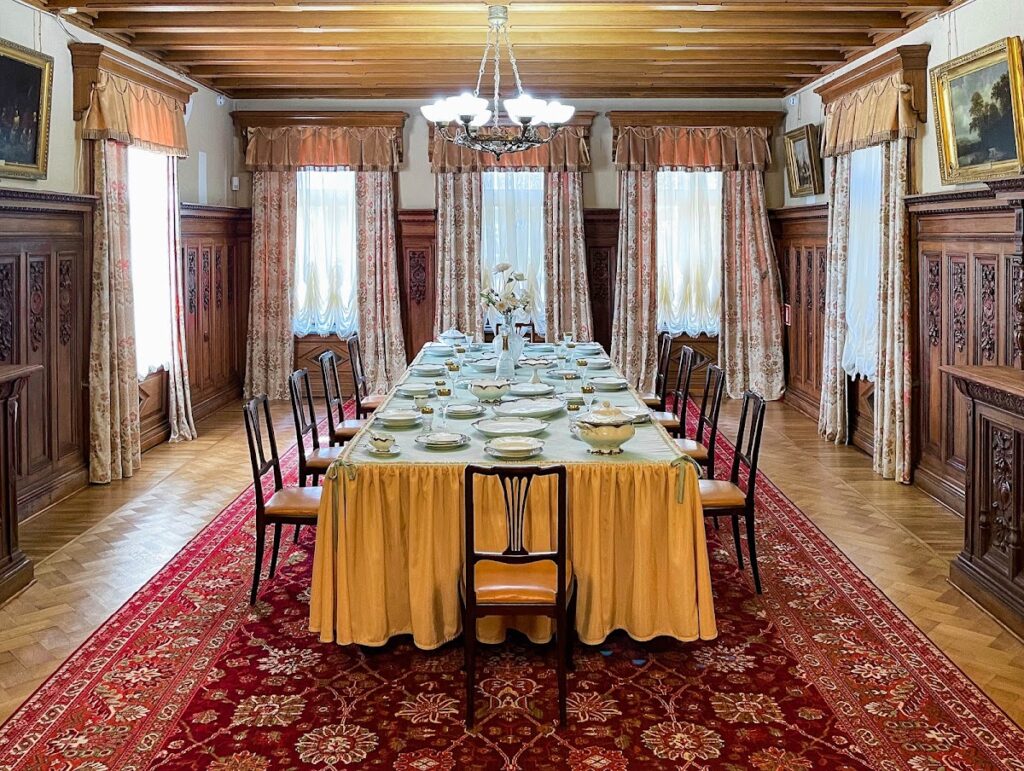 Massandra Palace: An Imperial Retreat on Crimea’s Southern Coast 4 Massandra Palace
