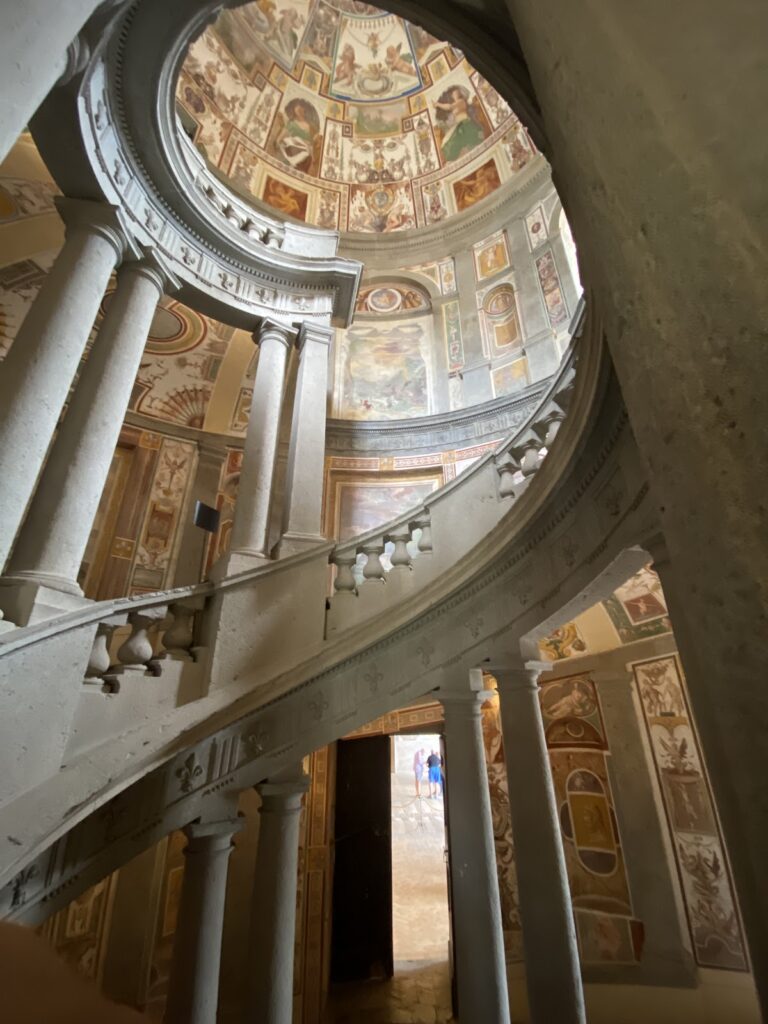 Villa Farnese: A Renaissance and Mannerist Palace at Caprarola 3 Villa Farnese