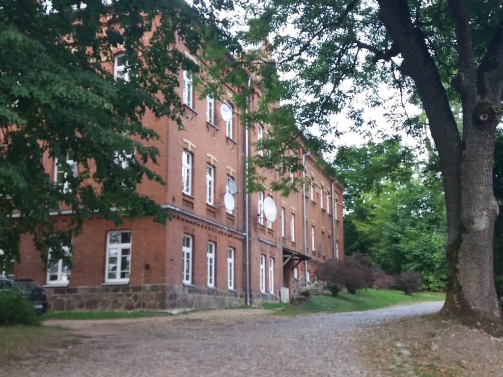 Tsar Palace Ensemble in Białowieża: An Imperial Hunting Residence 1 Tsar Palace ensemble in Białowieża