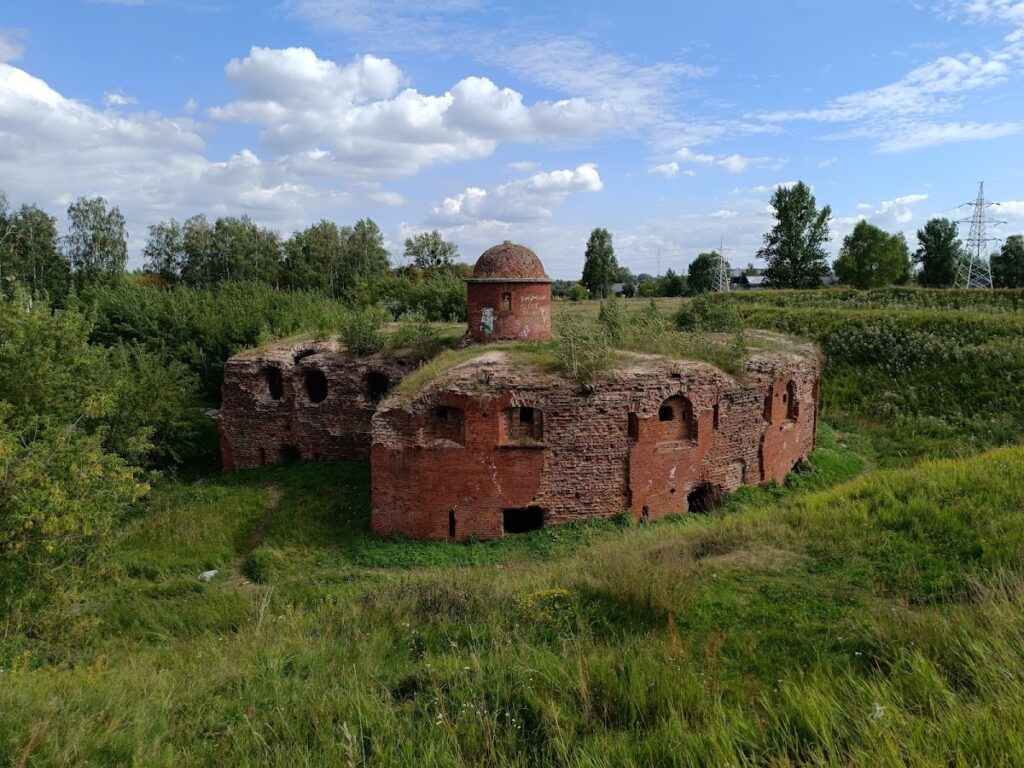Babruysk Fortress: A Russian Imperial Stronghold in Belarus 1 Babruysk Fortress