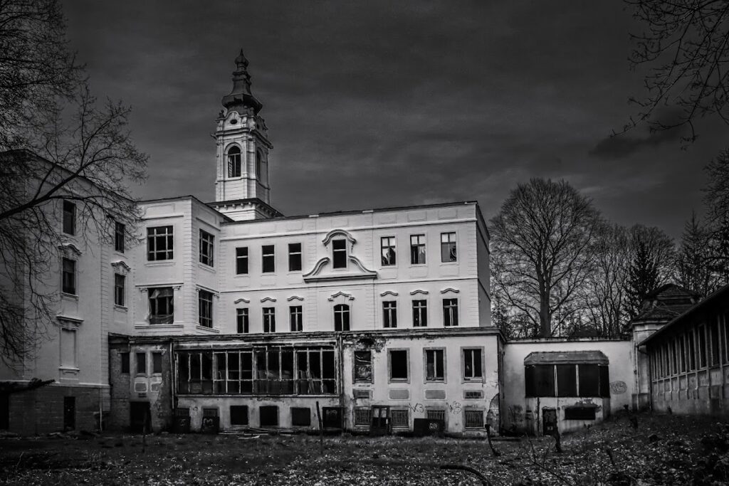 Dammsmühle Manor: A Brandenburg Estate of Palaces, Secret-Police Offices, and Cold War Bunkers 1 Dammsmühle manor
