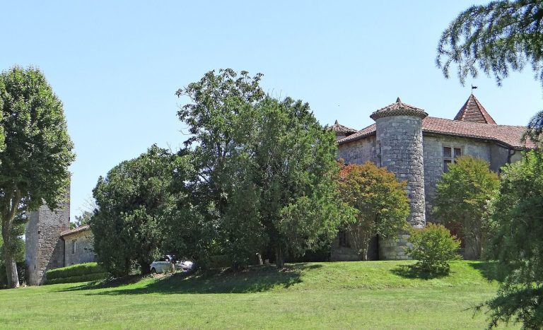 Manoir de Prades: A Protected French Manor House