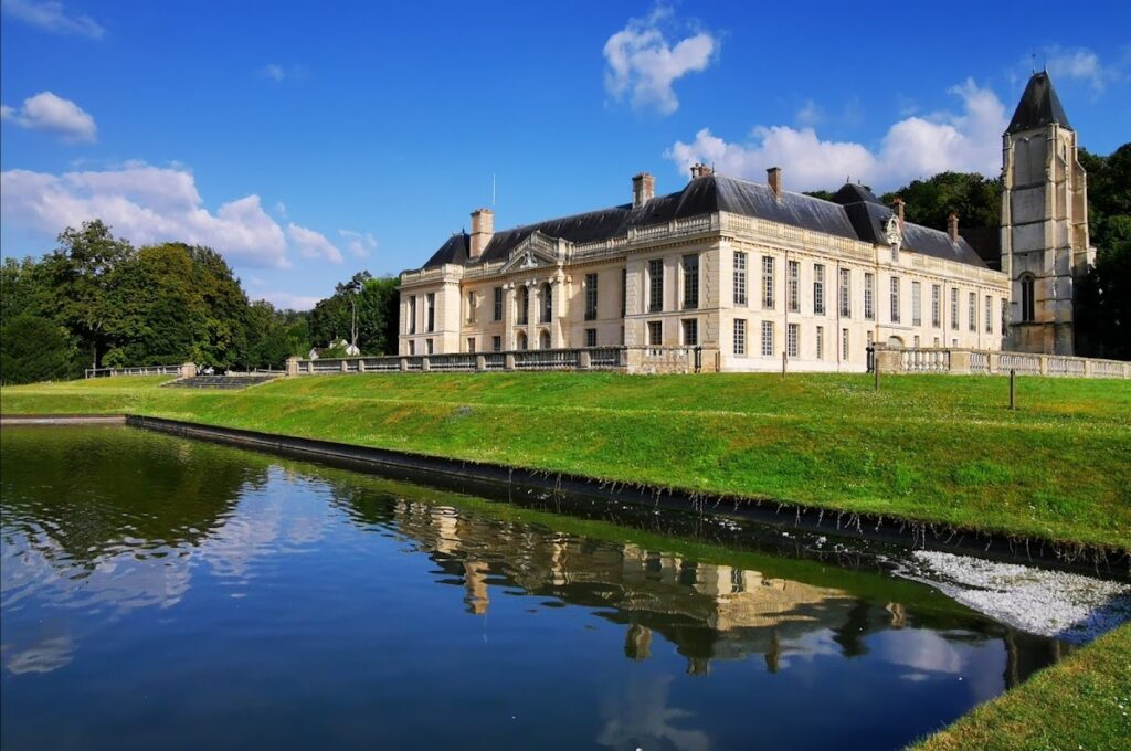 Castle of Méry-sur-Oise: A Renaissance and Classicist Château in France 1 castle of Méry-sur-Oise