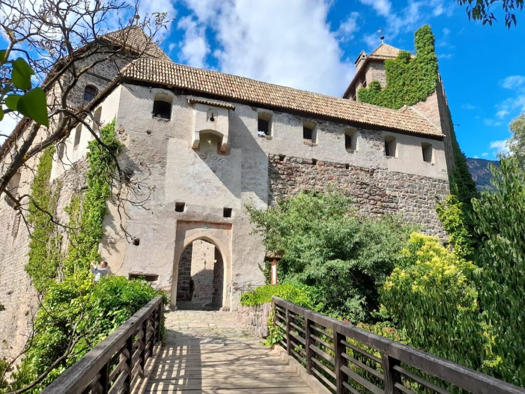 Runkelstein Castle: A Medieval Hilltop Castle in Italy 5 Runkelstein Castle