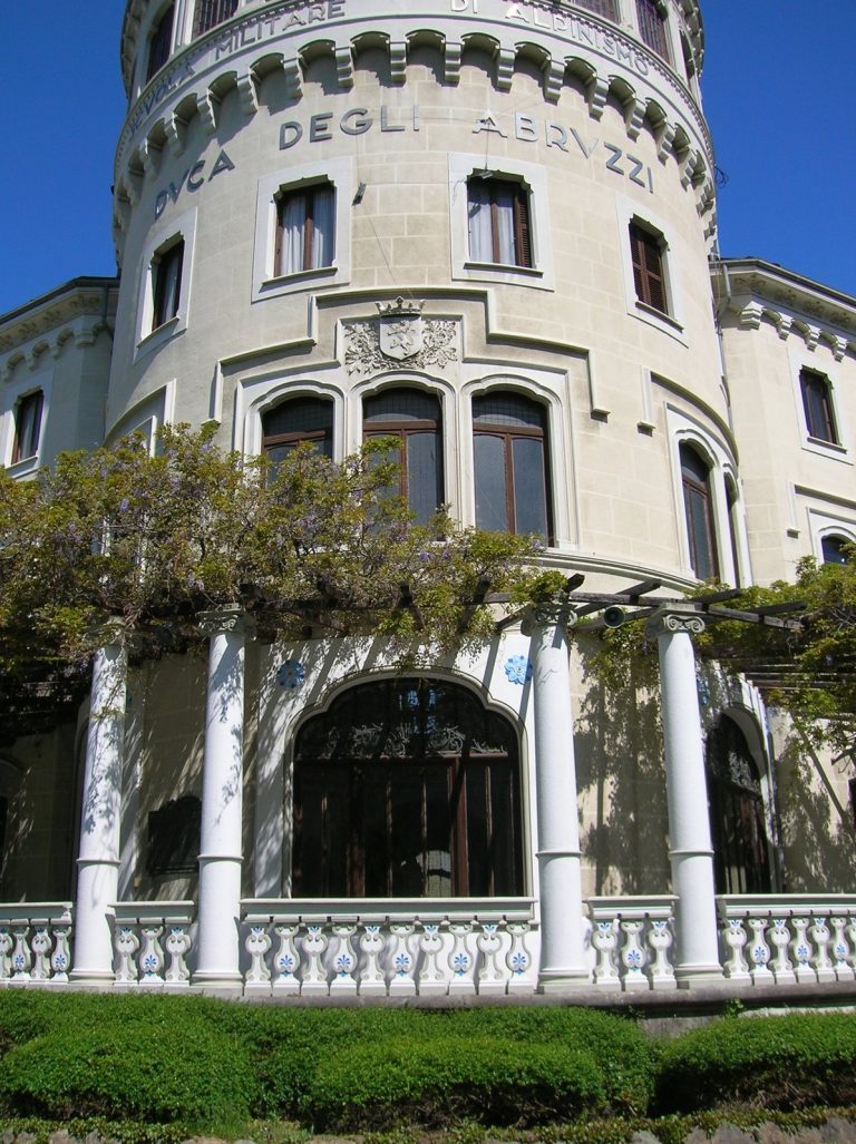 Jocteau Castle: Home of Italy’s Alpine Military School in Aosta