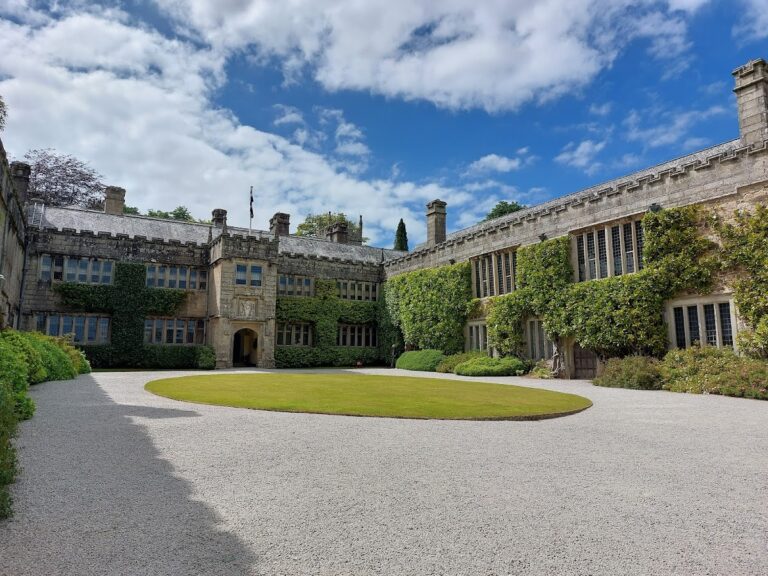 Lanhydrock House: A Jacobean and Victorian Country House in Cornwall